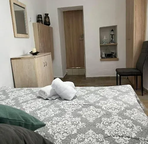 Kareshome-privacy-view * Panormos (Kalymnos)