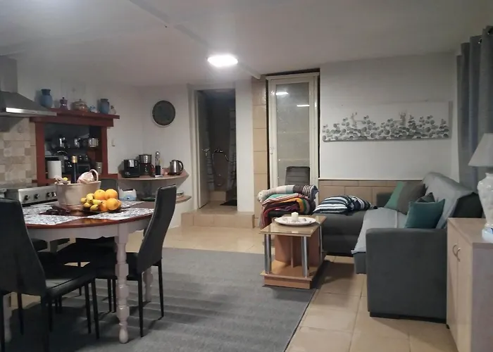 Kareshome-privacy-view Panormos (Kalymnos)